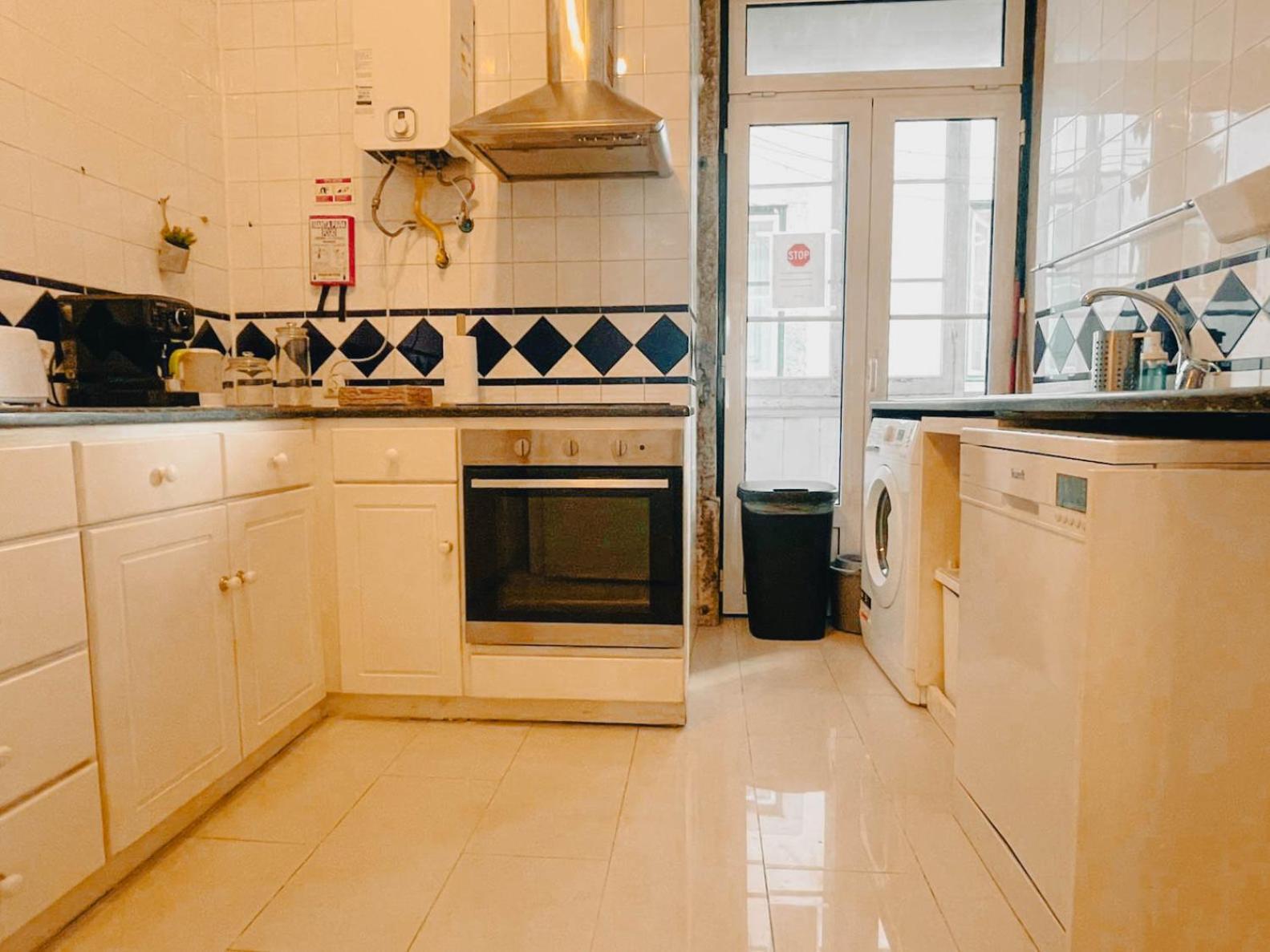 Baixa Pombalina - 4 Bedroom Apartment 리스본 외부 사진